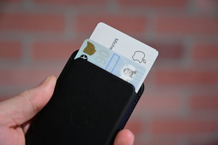 This magsafe wallet with find my is half the price of apples version and holds more cards