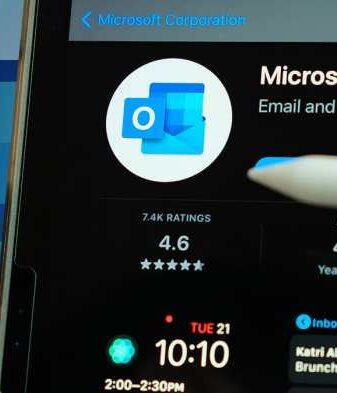 Microsoft outlook app crash uber email receipts