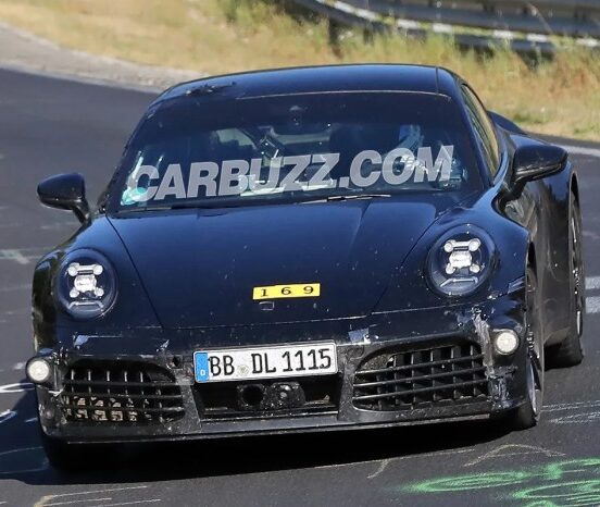 Porsche 911 carrera gts hybrid apple carplay