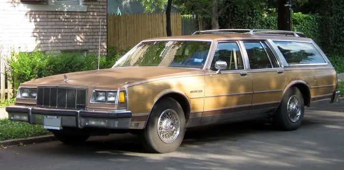 Buick wagon regal tourx wikimedia commons Buick regal tourx station wagon crossover