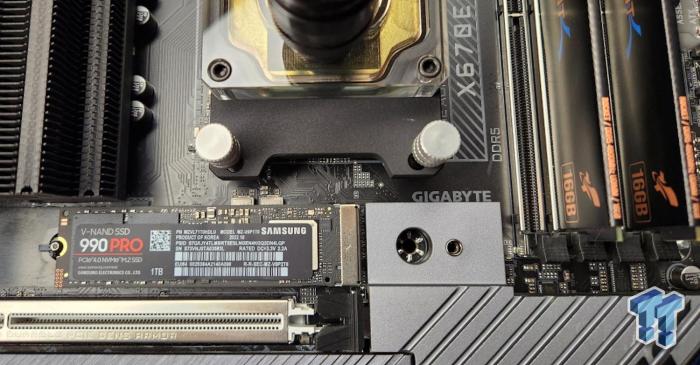 Samsung 990 pro ssd cyber monday deal