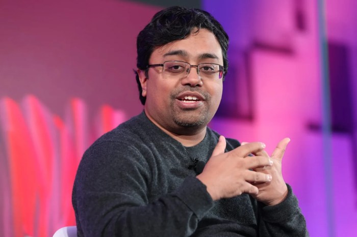 Stability ai ceo emad mostaque resignation decentralized ai