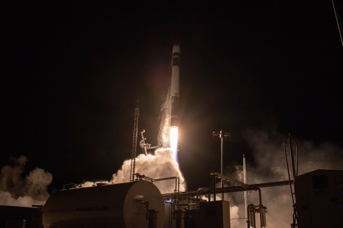 Rocket lab electron reusable satellite launch