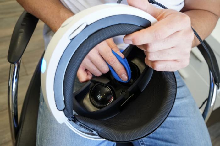 How clean your playstation vr