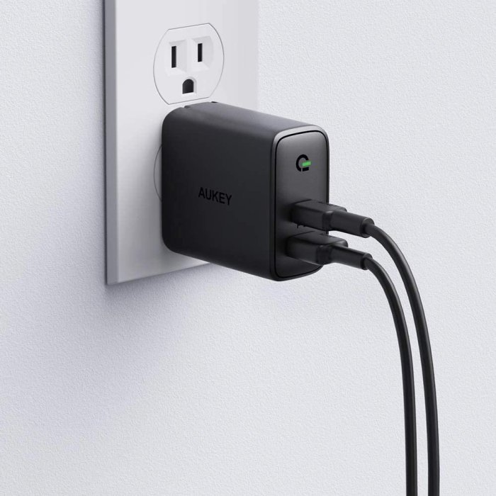 Aukeys 30w power delivery 2 port usb c charger has dropped 15