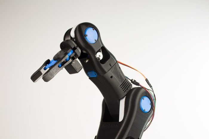 This is hugging faces 3d printable robot arm