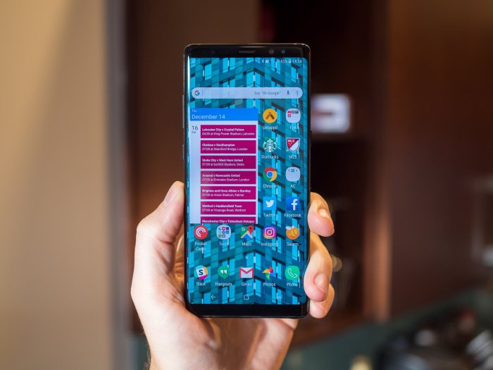 Should you buy carrier or unlocked galaxy note 8