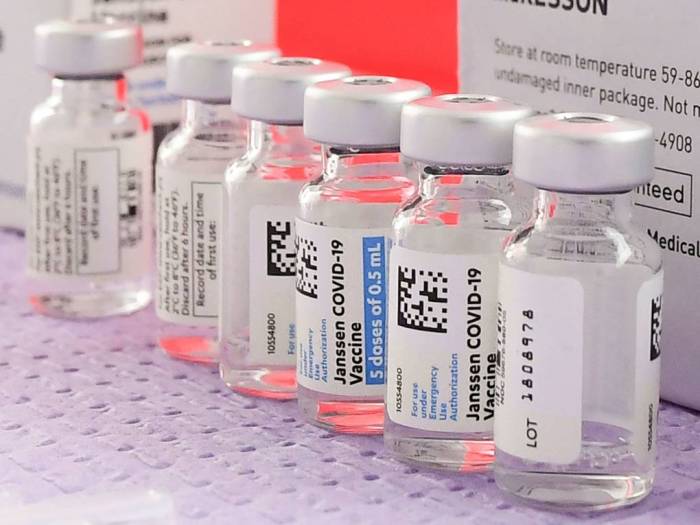 Rollout concerns halted amid vaccine Us officials call for johnson johnson vaccine pause due to rare clotting problems