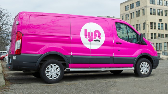 Lyft lux suv ride request available