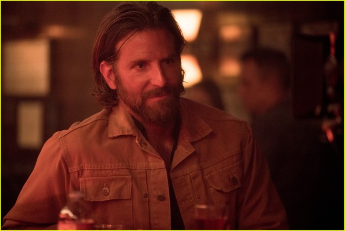 Star born cooper bradley jack jackson gaga lady film review movie soundtrack song favorite what national green book board dog Lady gaga bradley cooper a star is born remake