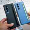 Samsung galaxy z fold 3 z flip 3 hands