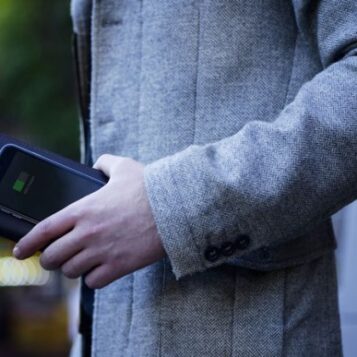 Volterman smart wallet anti theft camera indiegogo