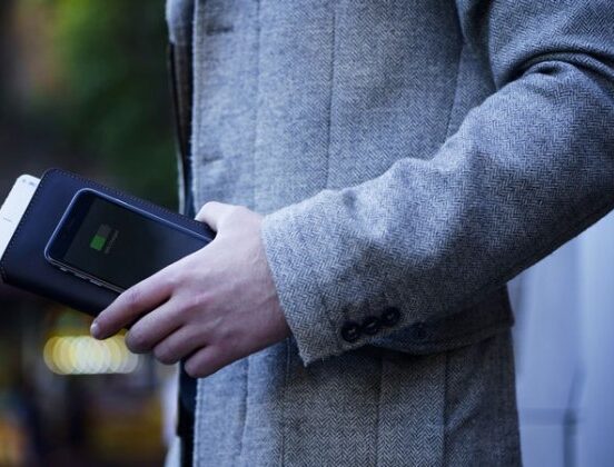 Volterman smart wallet anti theft camera indiegogo
