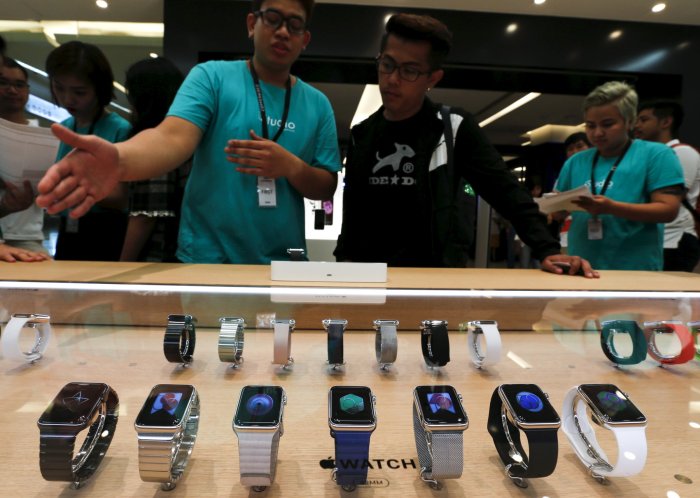 Apple stores available discounts only but now deal reseller watches bangkok look shop people an applewatch 1102 One day refurb iphone and apple watch discounts save you hundreds