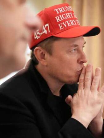 Trump cabinet meeting spacex nasa policy private industry