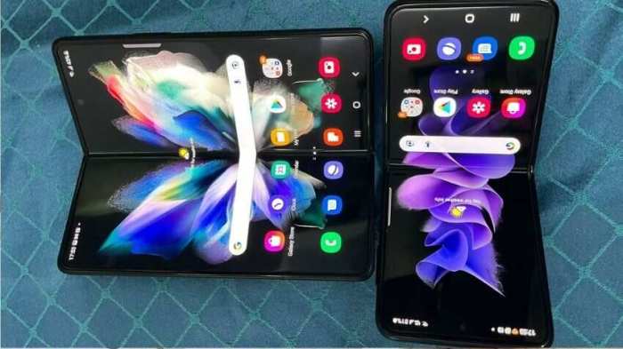 Samsung new foldable phone galaxy z flip bloom rumors leaks