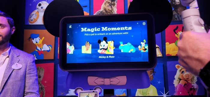 Hey disney voice assistant begins rollout for disney world guests