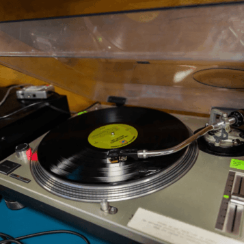 Streaming your favorite music through your local library has never been this easy