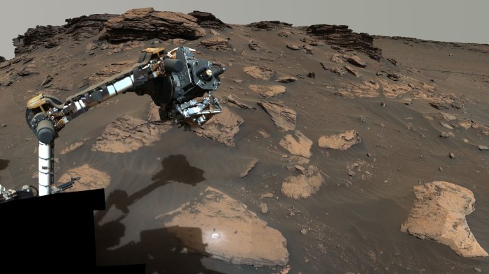 Nasa perseverance rover poses for striking mars sample depot selfie