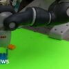Robot can sweat pushups