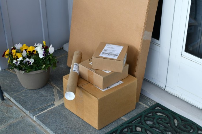 Did you know you can legally buy unclaimed mail packages heres how
