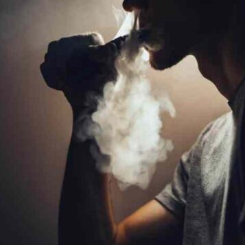 Electronic cigarettes e cigs vaping carcinogens smoking health disease