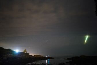 How to see the draconid meteor shower breathe fire this weekend