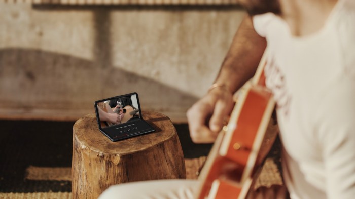 Android 12 suggests pixel fold will use googles tensor chip
