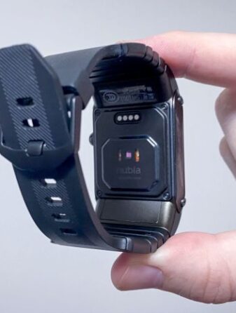 Nubia watch hands on preview flexible oled kickstarter price