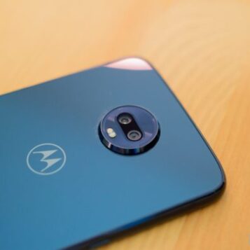 Moto z3 play specs
