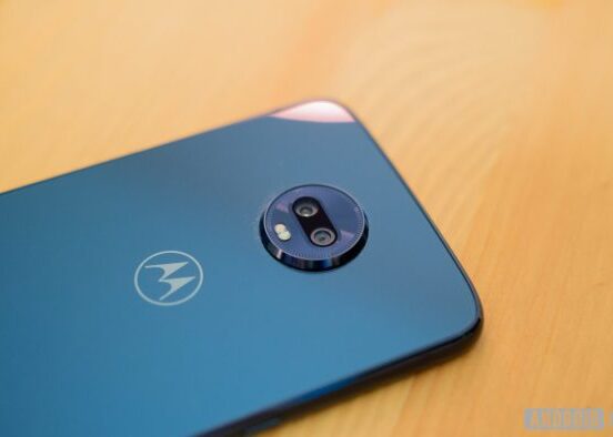 Moto z3 play specs