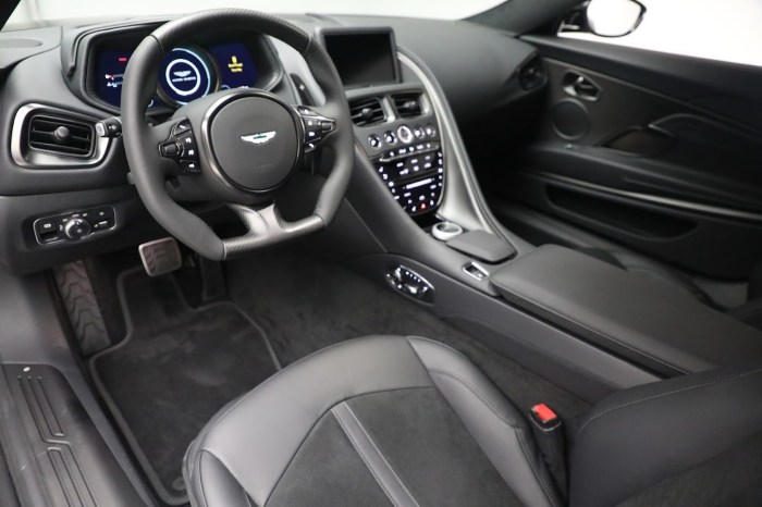 Aston martin db11 photos
