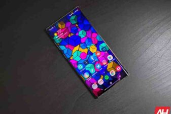 Motorola phones receiving android 13