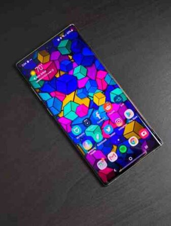 Motorola phones receiving android 13