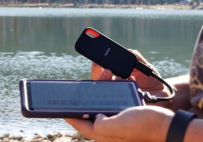 Sandisks magsafe ssd piggybacks an extra 2tb of storage on your iphone