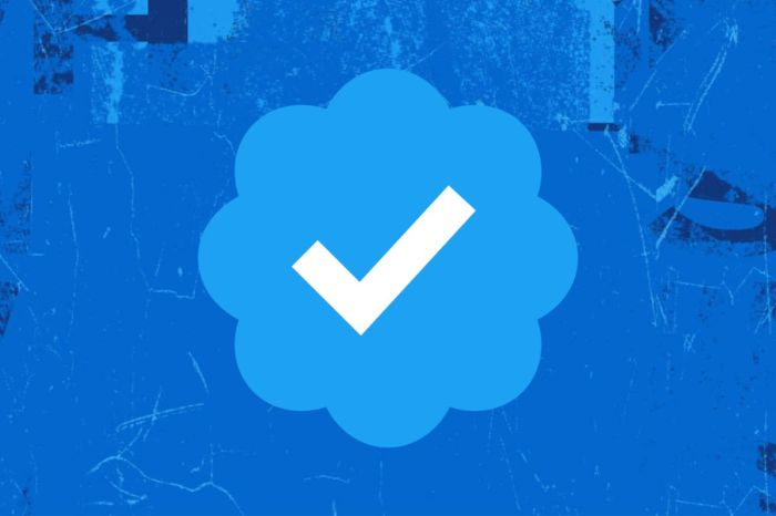 Twitter blue verification check mark subscribers