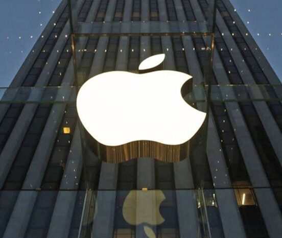 Apple iphone india sales fewer than 1 million sold