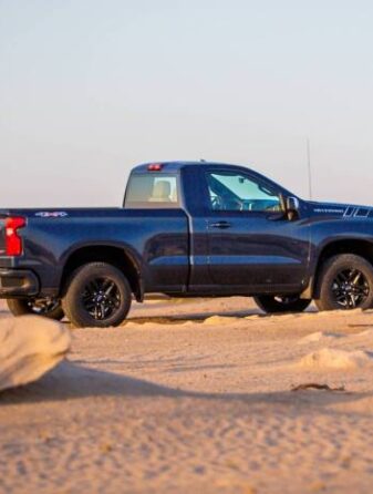 Gm chevy electric silverado pickup truck