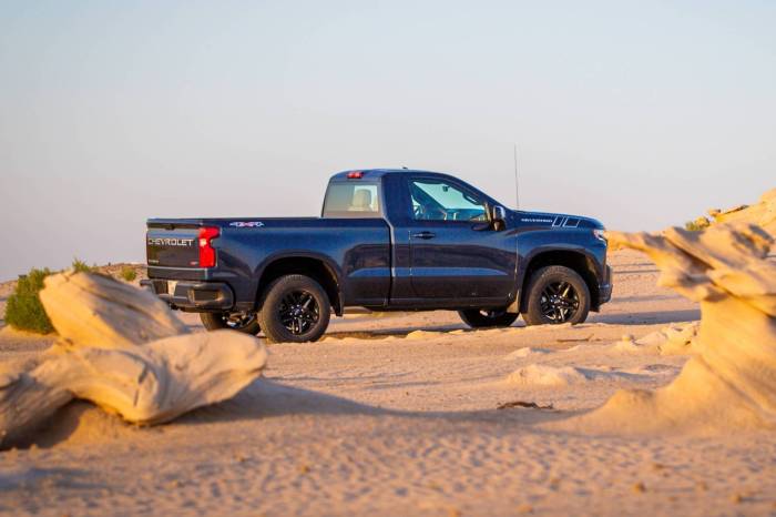Gm chevy electric silverado pickup truck