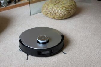 Ecovacs deebot x1 omni robot vacuum samsung galaxy s22 ultra deal sale