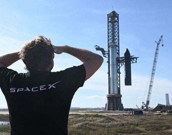Spacex elon musk mars expedition railroad of the future