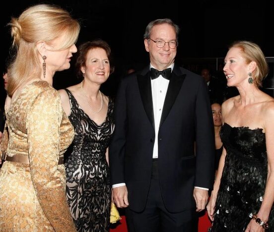 Googles eric schmidt zeroes in on new digital age