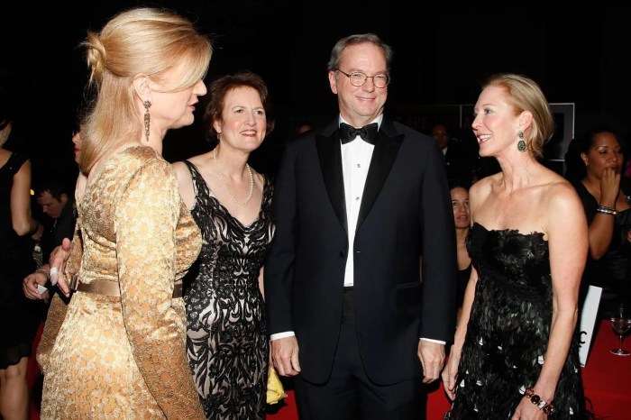 Googles eric schmidt zeroes in on new digital age