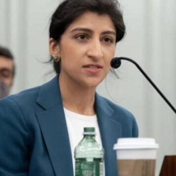 Ftc meta antitrust trial instagram whatsapp network effects