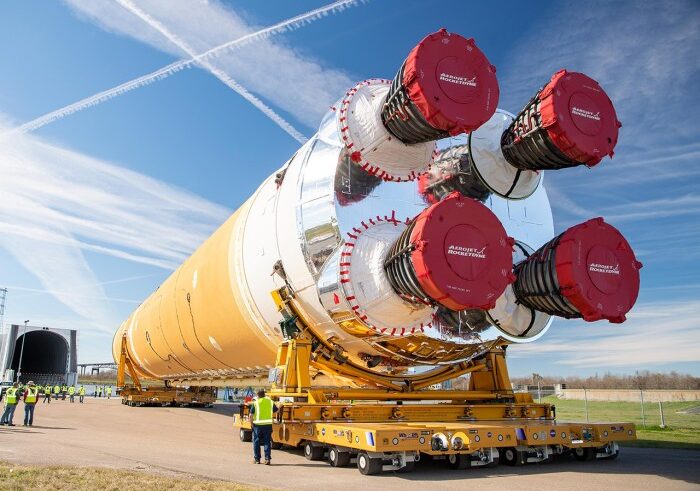See nasas artemis sls moon rocket roar to life in dramatic hot fire test