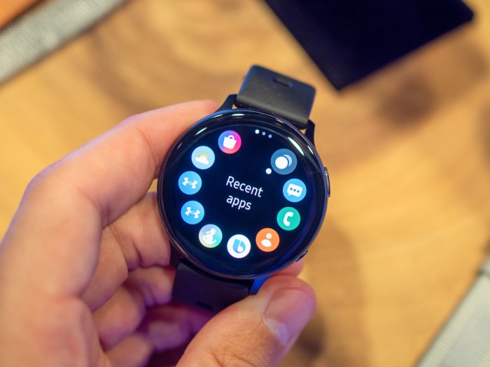 Active Apple watch se vs samsung galaxy watch active 2