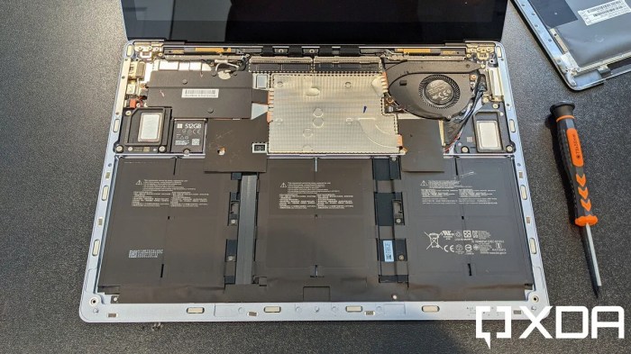 Pro microsoft surface teardown ifixit apart open repair tablet reader digital laptop cracked tears 2014 pro3 made evertiq qua pit