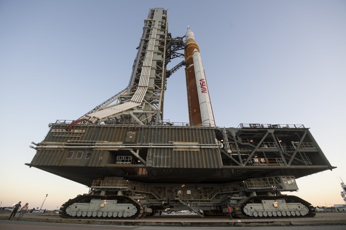 See nasas artemis sls moon rocket roar to life in dramatic hot fire test