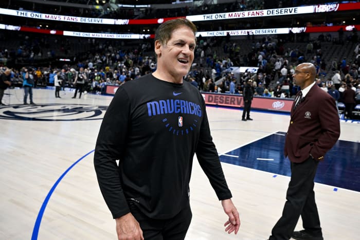 Netflix theaters landmark mark cuban buying screenings oscars cannes