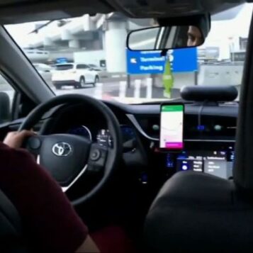 Lyft panic button 911 app riders safety